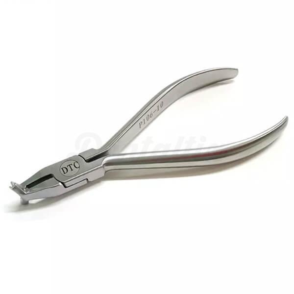 Pince orthodontique pour le serrage distal NiTi