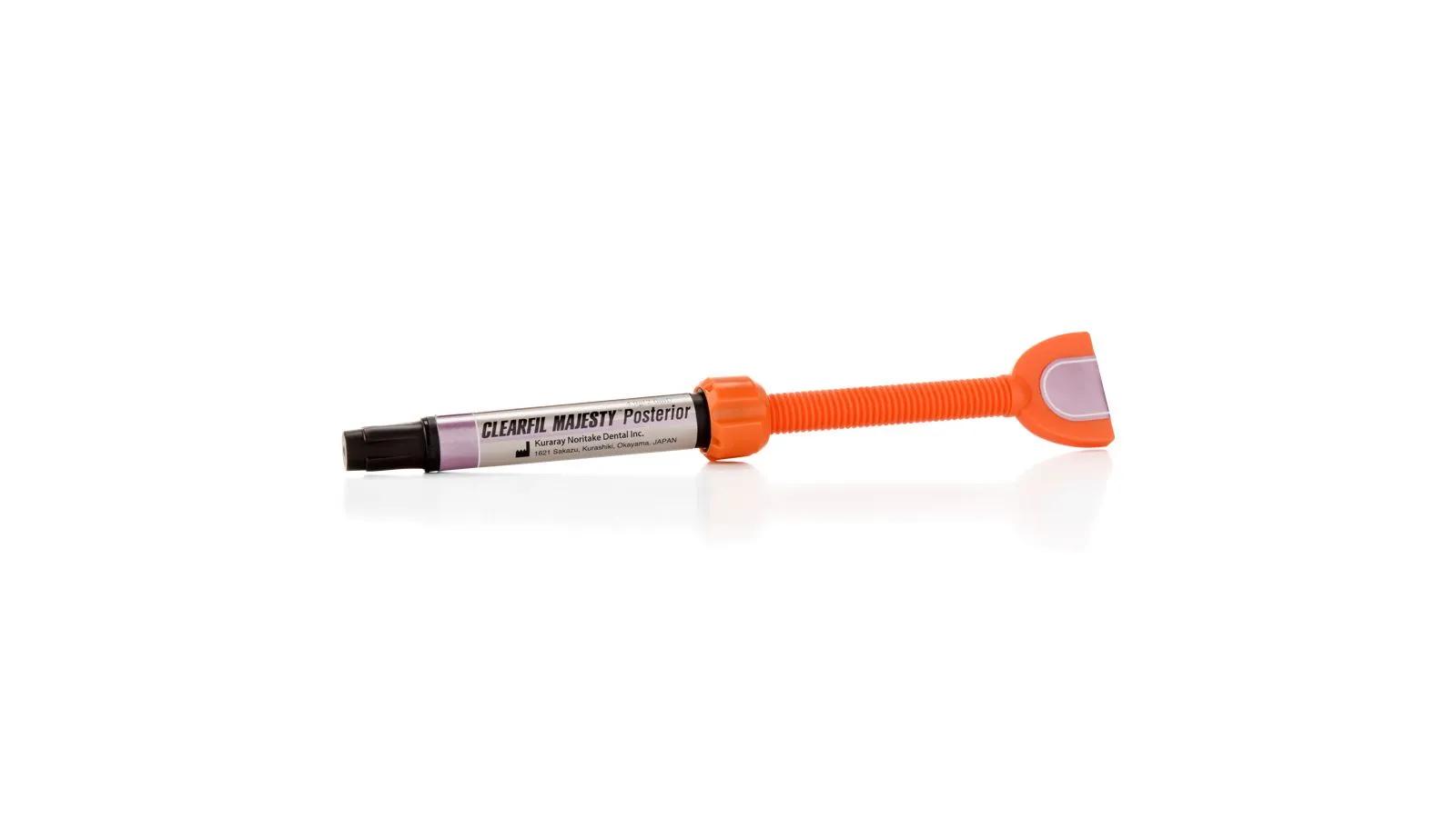 Clearfil Majesty Posterior spuit