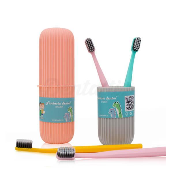 Brosses à dents de voyage avec étui (2 pcs)