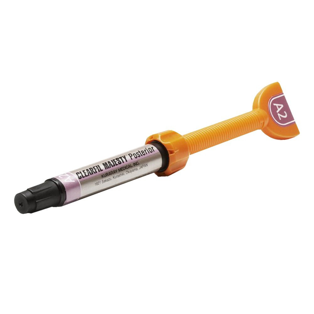 Clearfil Majesty Posterior spuit