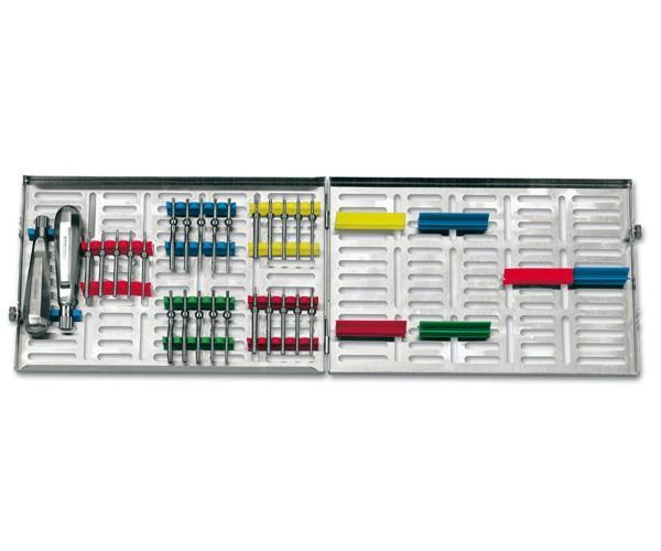 IMS cassette voor 27 instrumenten voor botchirurgie