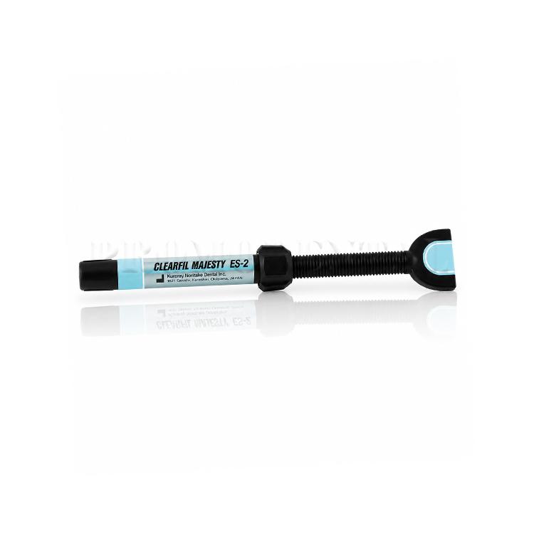 Clearfil Majesty ES-2 Classic composite syringe – A3.5