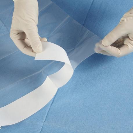 CHAMPS TRANSPARENTS STERILES AVEC ADHESIF (25)