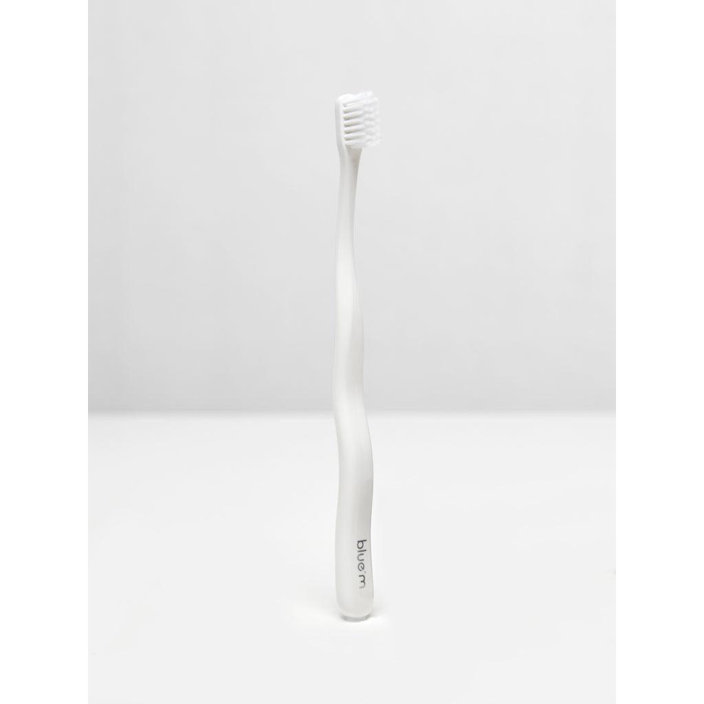 Blue®m brosse à dents chirurgicale Ultra Soft