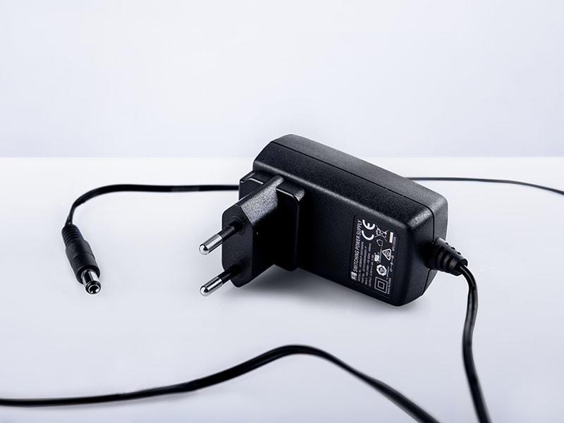 X-Move Universele AC-adapter